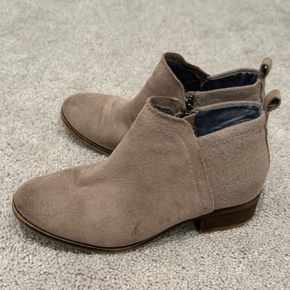 Toms booties size 5.5 - Picture 4 of 7